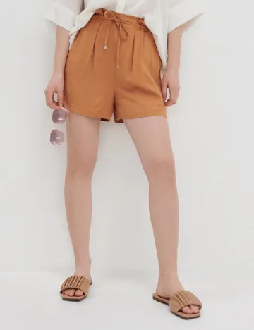 Pantaloni scurti House Brand, maro