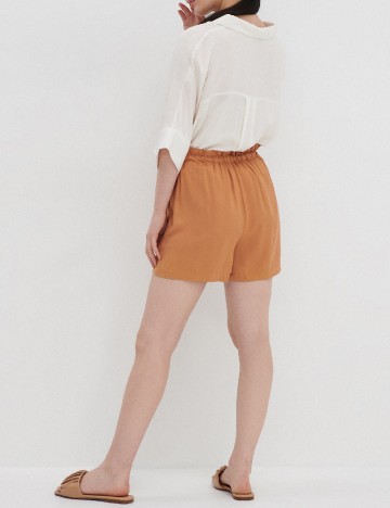 Pantaloni scurti House Brand, maro