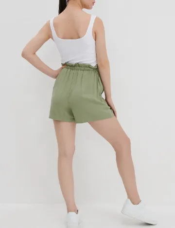 Pantaloni scurti House Brand, verde