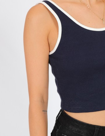 Top Reserved, bleumarin