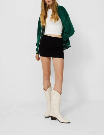 Fusta Stradivarius, negru