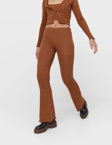 Pantaloni Stradivarius, maro, L