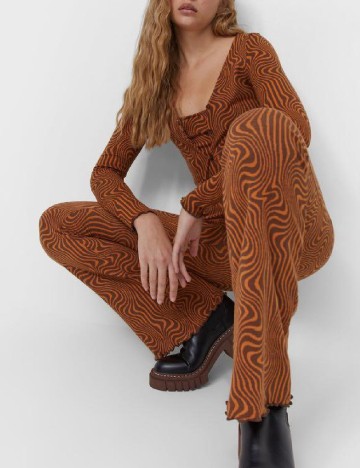 Pantaloni Stradivarius, maro